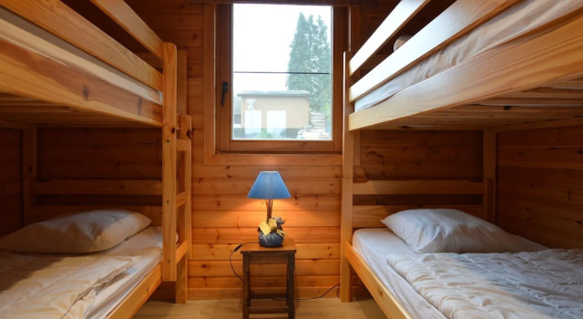 Chalet With Sauna, Fenced Garden and Beautiful Views near Dinant, Забронировать Шале Виллы провинции Намюра, Вилла