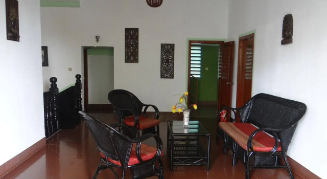 Alibi Villa Guesthouse, Buchen Sie Villa Villen in Kandal, Villa