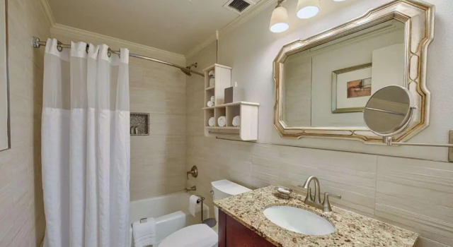 Люкс с видом на город Blake Hotel New Orleans, BW Signature Collection