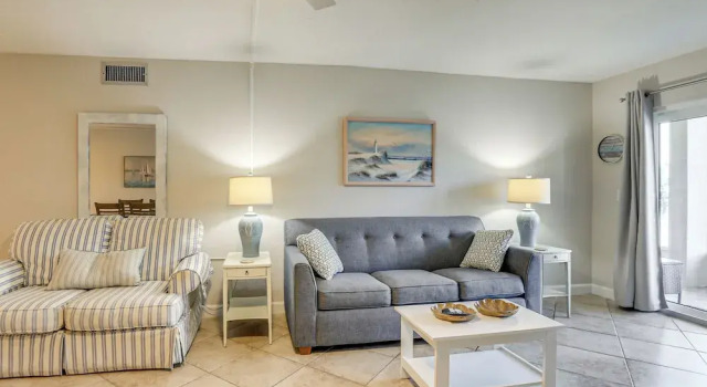 Great View, Resort Perks! Waterfront St Pete Condo, Забронировать Курортный отель Курортные отели штата Флориды, Курортный отель