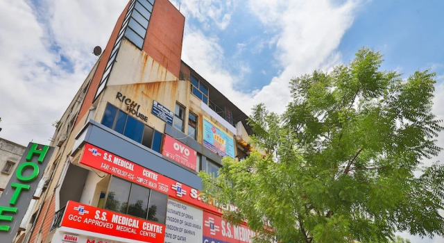 Hotel Sunrise Grand, Réserver Hôtel Himatnagar 