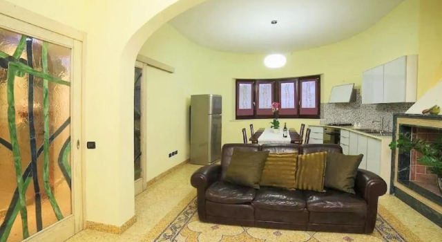 Simplistic Holiday Home in Taurisano With Balcony, Buchen Sie Hotel Taurisano Salento