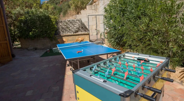 Апартаменты Case Vacanza Renella 3 Beds Balcony, Wifi, Self-catering, 200mt From the sea