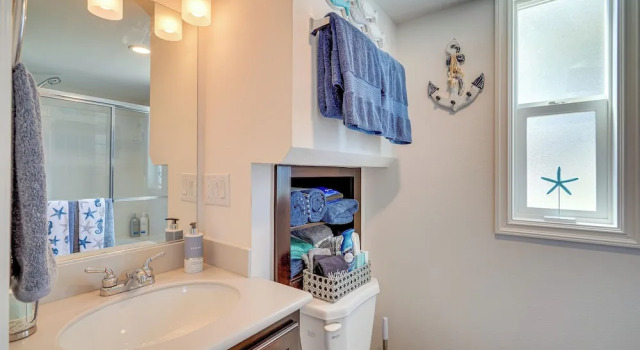 Коттедж Riverfront Isleton Cottage < 1 Mi to Rio Vista!