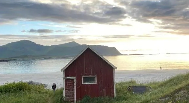 Ramberg Gjestegård, Book Hotel Ramberg Lofoten