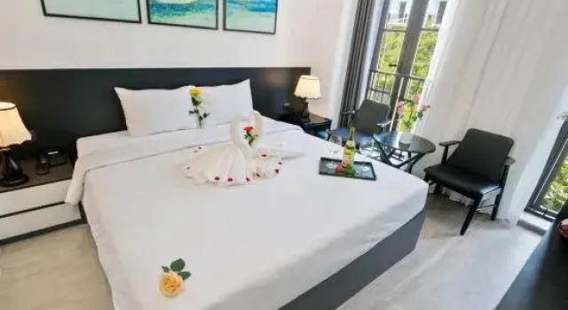 Номер Deluxe The Enchanted Ha Long Hotel - Bai Chay Beach