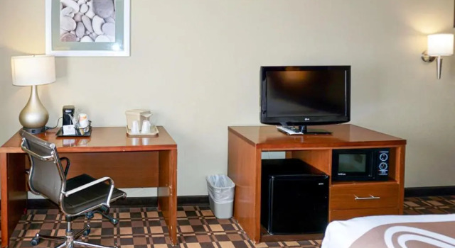 Четырёхместный номер Standard Quality Inn & Suites Georgetown - Seaford