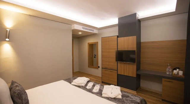 Номер Business Divares Luxury Hotel