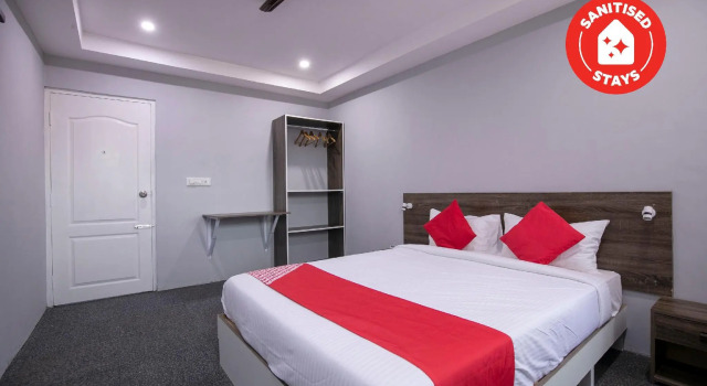 Hotel O Sri Sai sevalal comforts, Забронировать Отель Бизнес-отели штата Карнатаки, 4* 5*