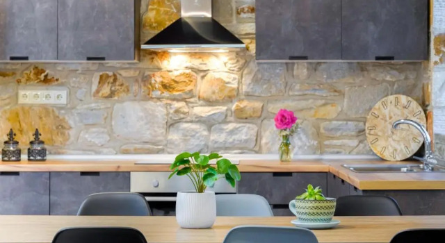 Коттедж Kastro Stone House