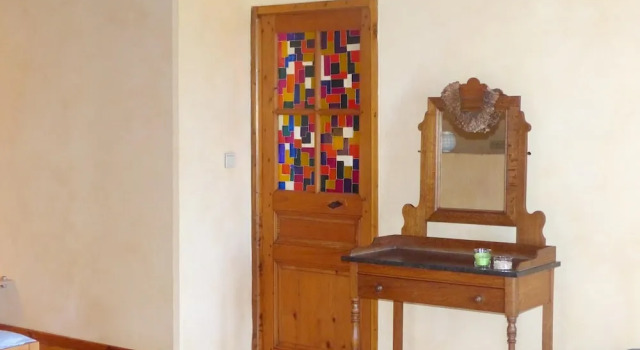 Villa With 5 Bedrooms in Uchaux, With Wonderful Mountain View, Private, Забронировать Вилла Виллы Овернь-Рона-Альпы, Вилла