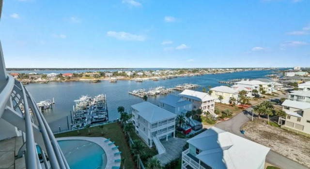 Bella Luna 810-Large Corner Unit with Spectacular Views of Beach & Bay