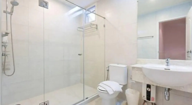 Апартаменты с 4 комнатами Baan San Ploen Condominium by Renvio