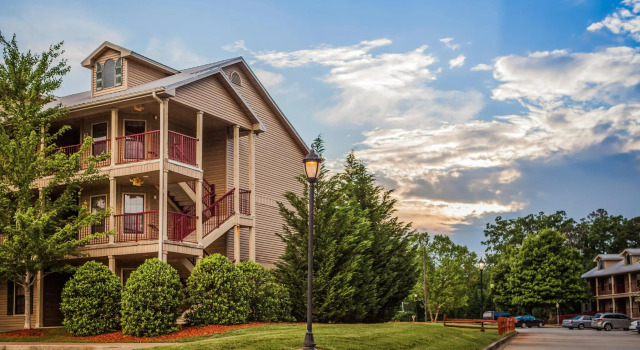 Holiday Inn Club Vacations Apple Mountain Resort, Boek Resort Hotels in Georgia met parkeren, Parkeren