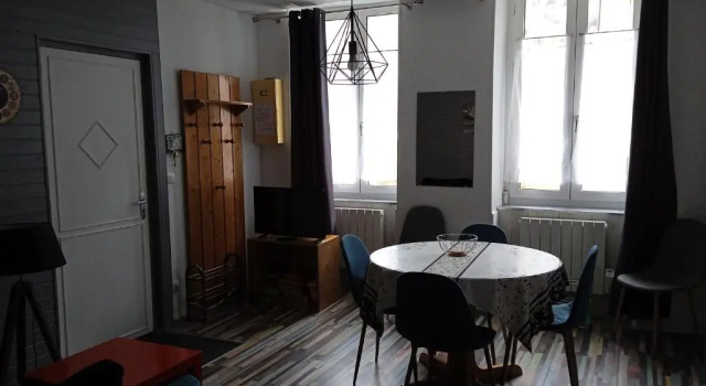 Апартаменты Appartement familial tout équipé