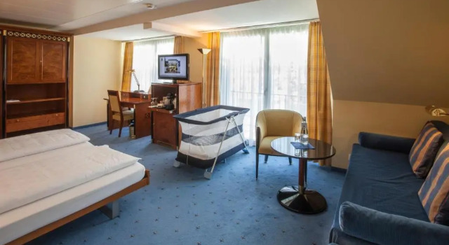 Семейный номер Standard с балконом Engimatt City & Garden Hotel