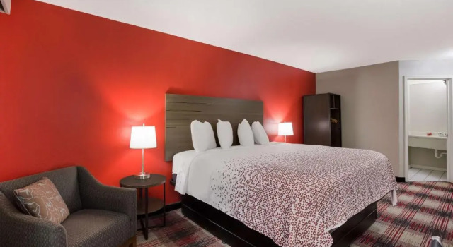 Номер SureStay Hotel by Best Western Higginsville