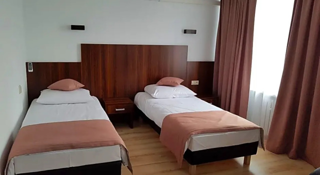 Pod Kominem Pokoje i Apartamenty, Book Apartment Opole Opolskie