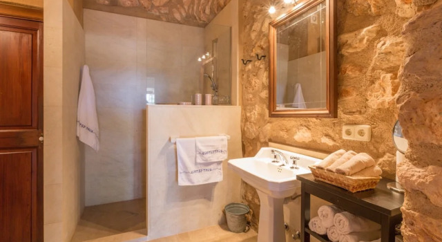 SALINAS, Rezerwuj Hotel Hotele w Majorka z basenem, Basen