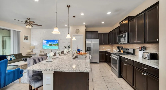 Коттедж Private Conservation View With Theme Rooms and Beautiful Pool Area, Perfect for Families #5st4591