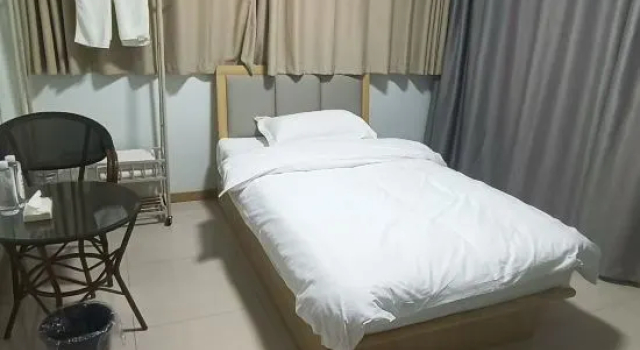 Одноместный номер Standard Цокольный этаж Ran'erju Homestay (Yili Yining International Airport)
