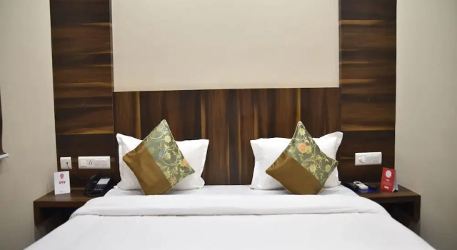 Hotel Rang Mahal Near Jaipur International Airport, Забронировать Отель Малвия Нагар Джайпур, рядом с MNIT Jaipur