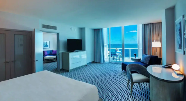 Двухместный люкс Maren Hotel Maren Fort Lauderdale Beach, Curio Collection By Hilton