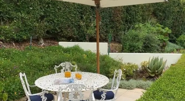 Люкс Deluxe c 1 комнатой с видом на горы Beluga of Constantia Guest House