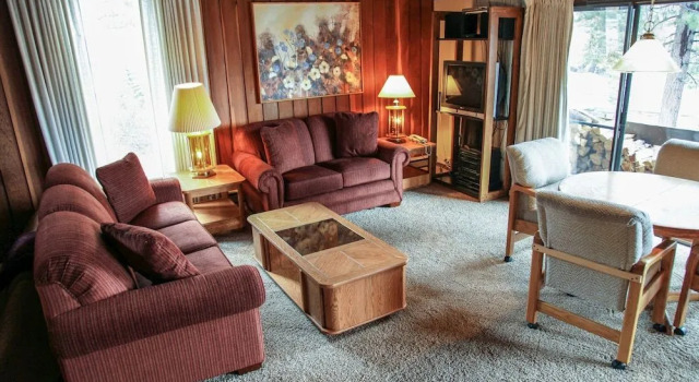 Mammoth West #118 4 Bedrooms 2 Bathrooms Condo