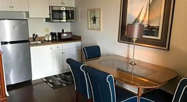 Апартаменты Riverview Suites at Water Street Center