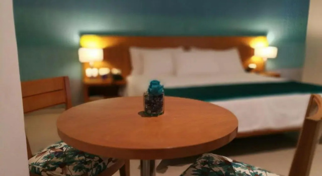 Полулюкс Hotel Atrium Plaza