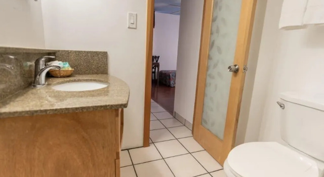 Четырёхместный номер Standard c 1 комнатой с балконом Holiday Surf Hotel