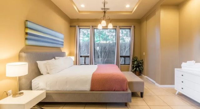 Aurora by AvantStay Stylish Spacious Oasis w Pool Spa BBQ, Забронировать Курортный отель СПА-отели Индио, SPA-услуги