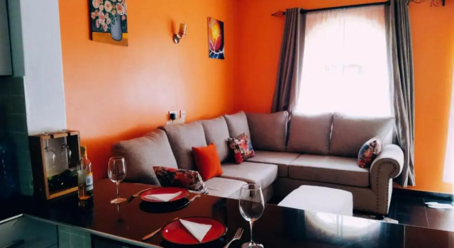 Cozy 1-bedroom cottage in Riverside with garden, Reserva ahora Casa o chalet Villas en Lavington, Villa