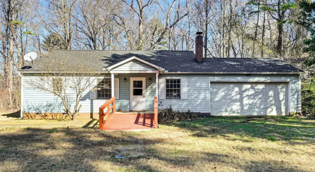 Коттедж Great for Families! 1-acre Hideaway in Charlotte