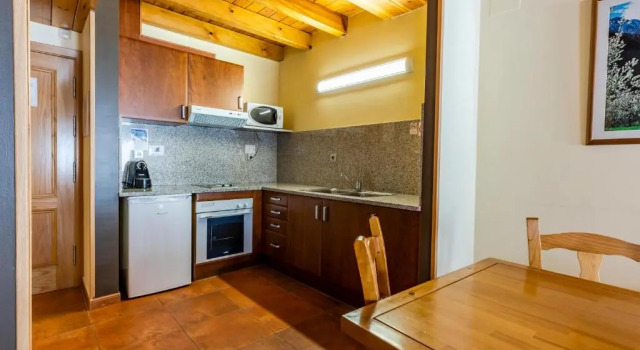 Апартаменты с балконом Apartaments Sant Moritz