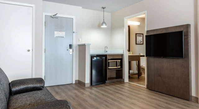Четырёхместный люкс Quality Suites