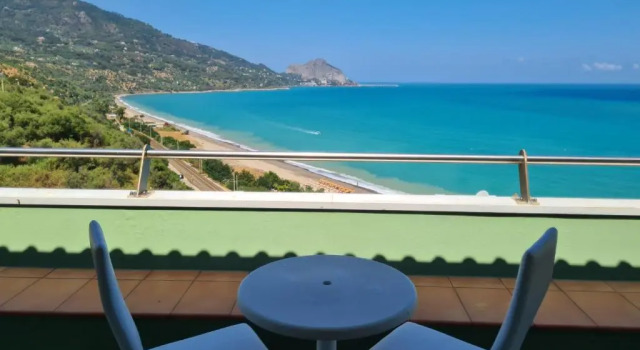 Студия CH Exclusive Apartments
