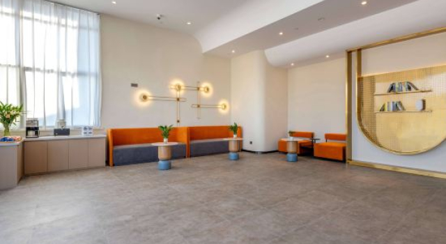 Jinjiang Inn Flagship Store (Maanshan Xiushanhu Park high-speed railway station Branch), Prenota Hotel Hotel a Maanshan con parcheggio, Parcheggio