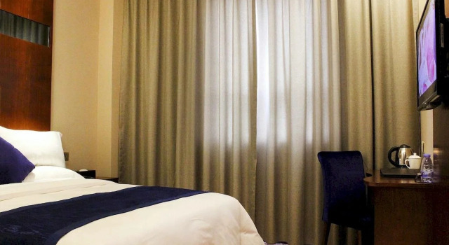 Shenzhen Pollman Hotel, Rezerwuj Hotel Hotele w Shenzhen z parkingiem, Parking