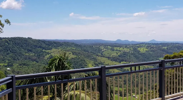 Апартаменты Mayfield on Montville