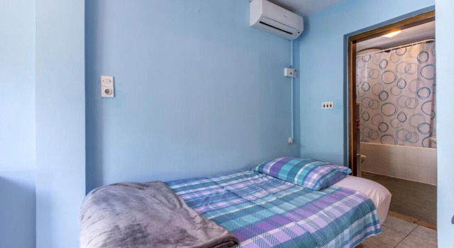 Nice Home in Omis With Wifi and 1 Bedrooms, Rezerwuj Hotel Hotele w Split-Dalmatia County z parkingiem, Parking