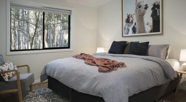 Bodhi Daylesford - family friendly group accommodation with pool, Book Hotel Hotels in Victoria with Parking, Parking