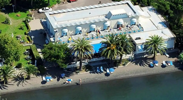 Двухместный номер Superior с видом на озеро Hotel Lido - Beach and Palace