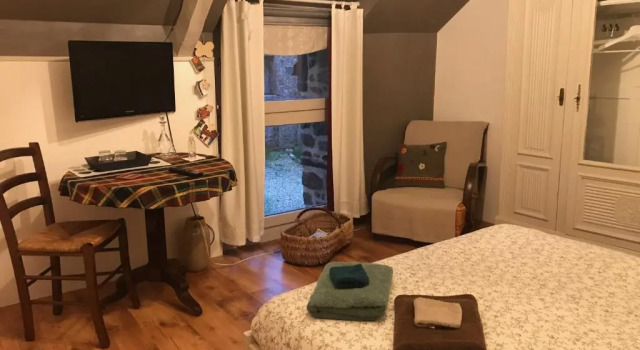 Chambre au calme à la campagne, Rezerwuj Hotel Québriac Bretania