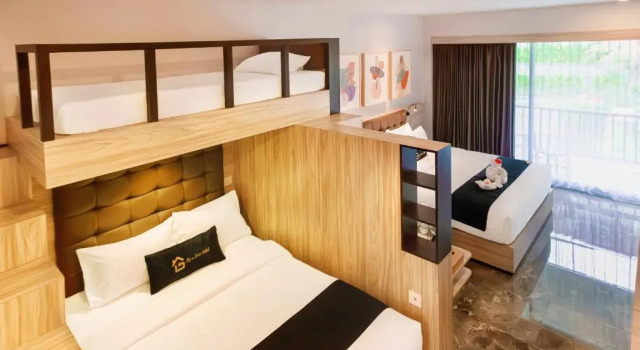 Семейный люкс с балконом Graha Socio Hotel Nusa Dua Bali