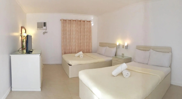 Трёхместный номер Deluxe Seabird International Resort