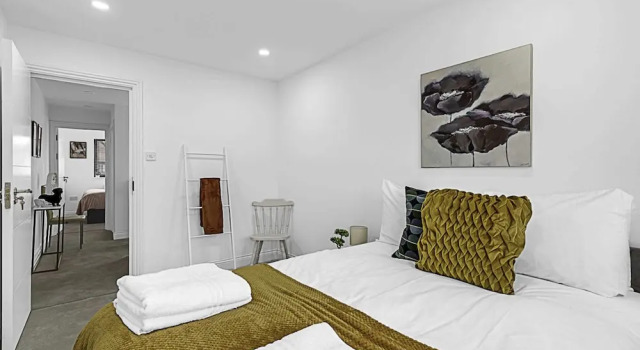 Beautiful 3 Bed Abode in Hanwell