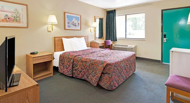 Days Inn by Wyndham Espanola