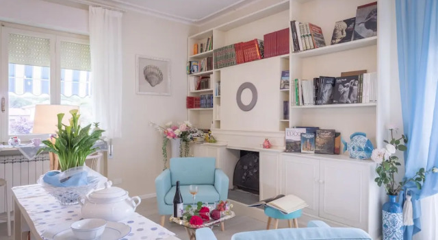 B&B Due Passi dal Mare, Prenota Bed & breakfast Hotel a Montignoso con colazione, Colazione